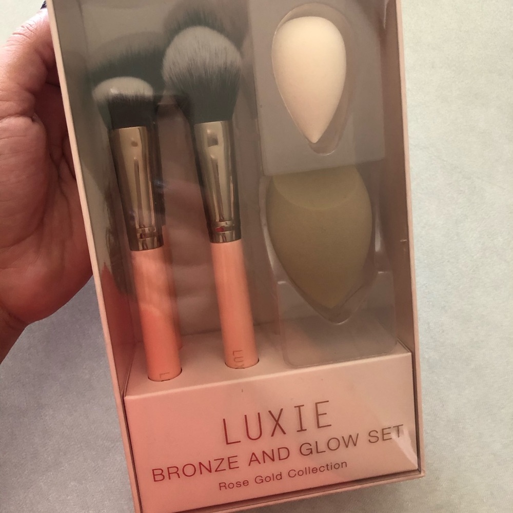 🆕 Luxie Bronze and Glow set